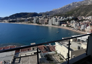 Luxus-2-Zimmer-Wohnung mit Panoramameerblick in Rafailovici, 50 Meter vom Meer entfernt