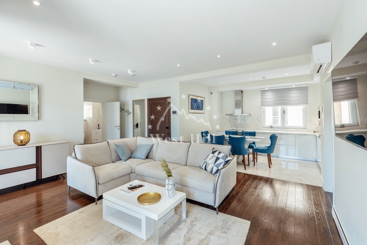 Luxury apartments with sea views near Porto Novi