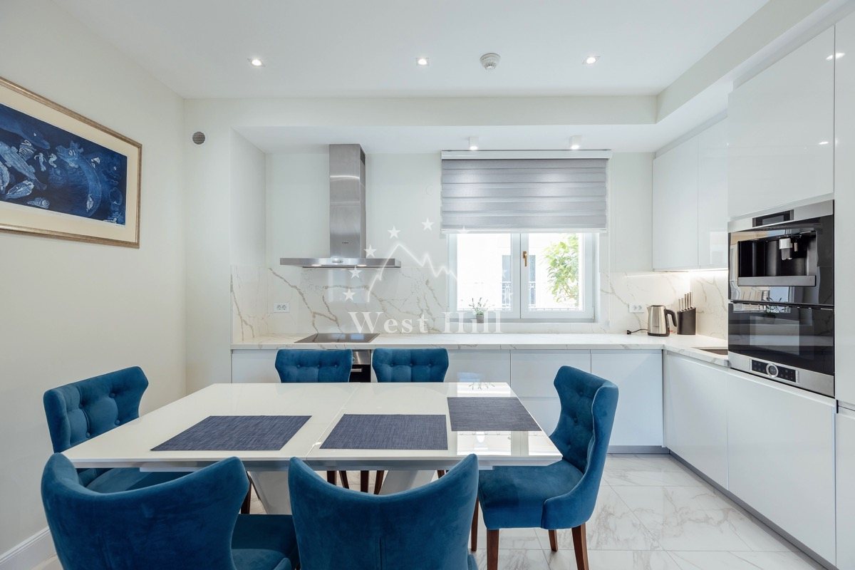 Luxury apartments with sea views near Porto Novi