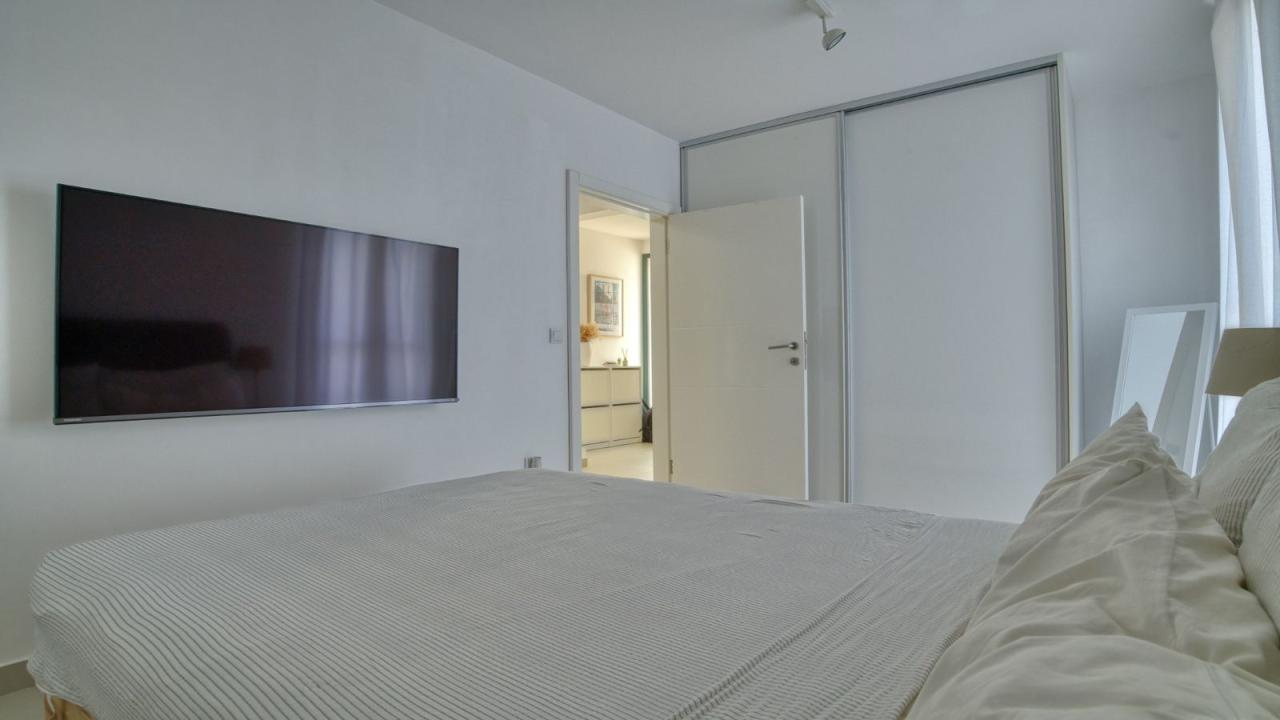 Luxury duplex apartment for sale in Đenovići.