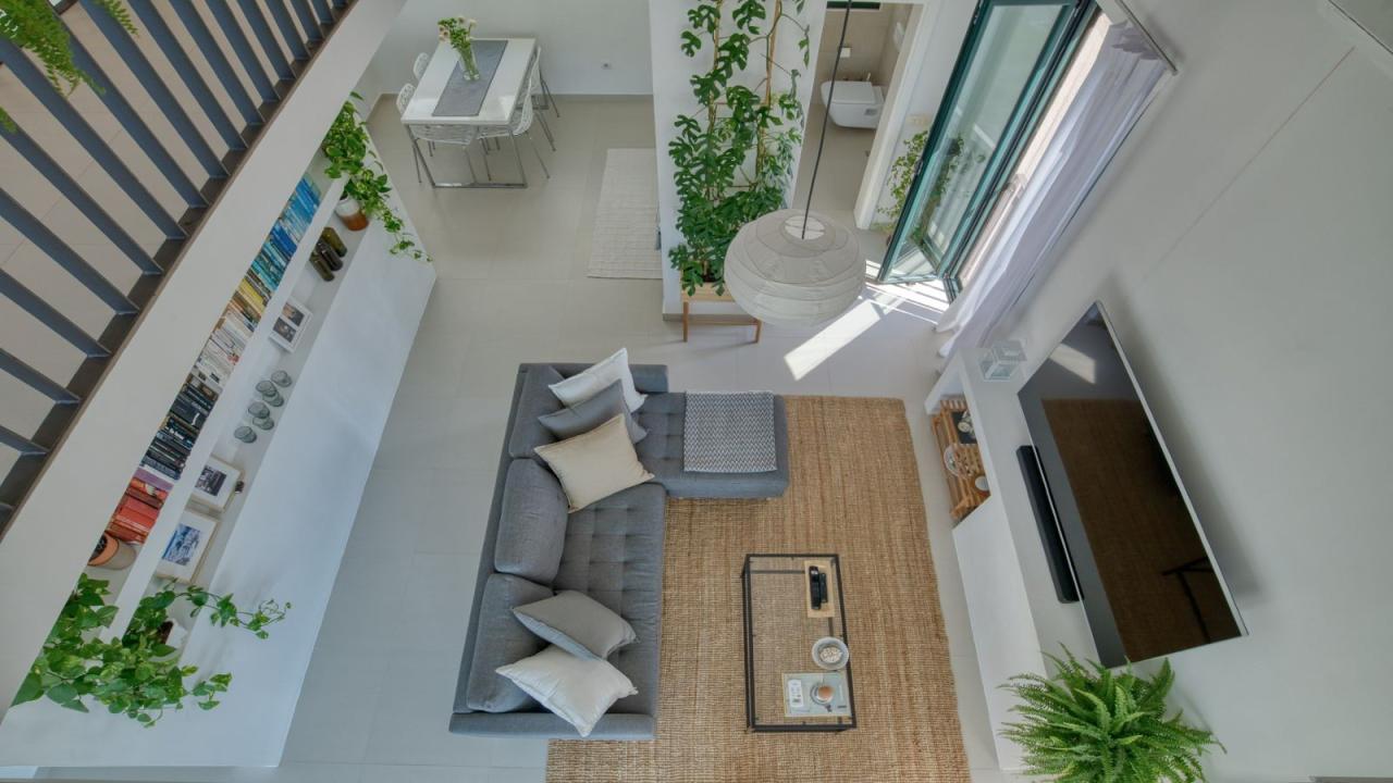 Luxury duplex apartment for sale in Đenovići.