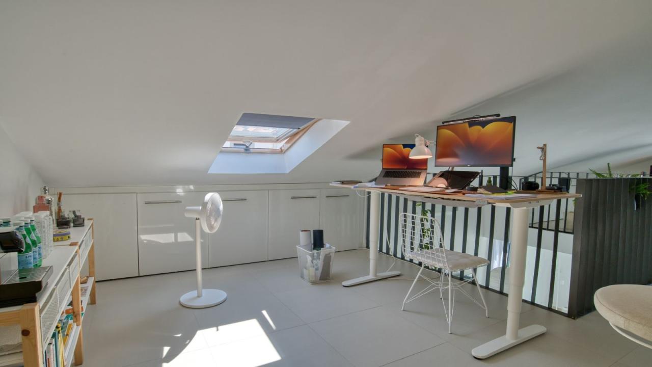 Luxury duplex apartment for sale in Đenovići.