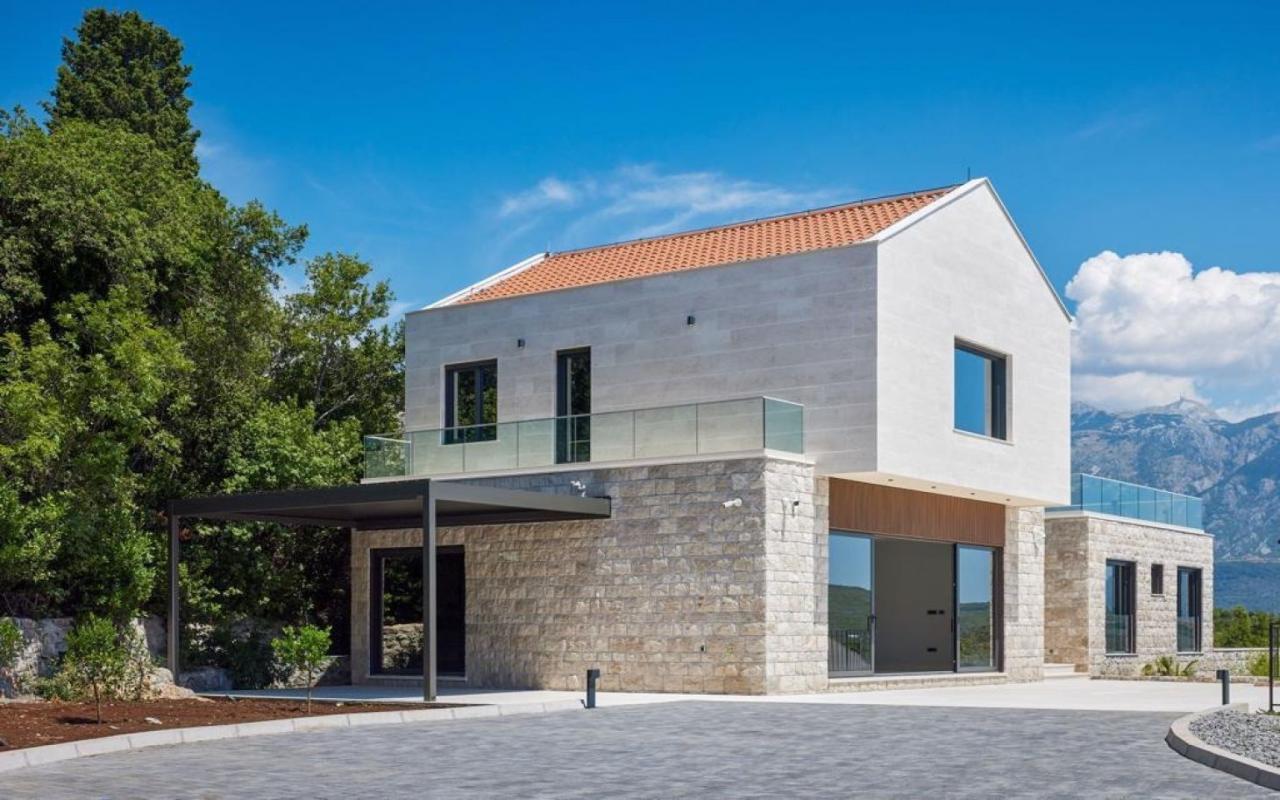 Luxury luxury villa in Tivat, Lustica