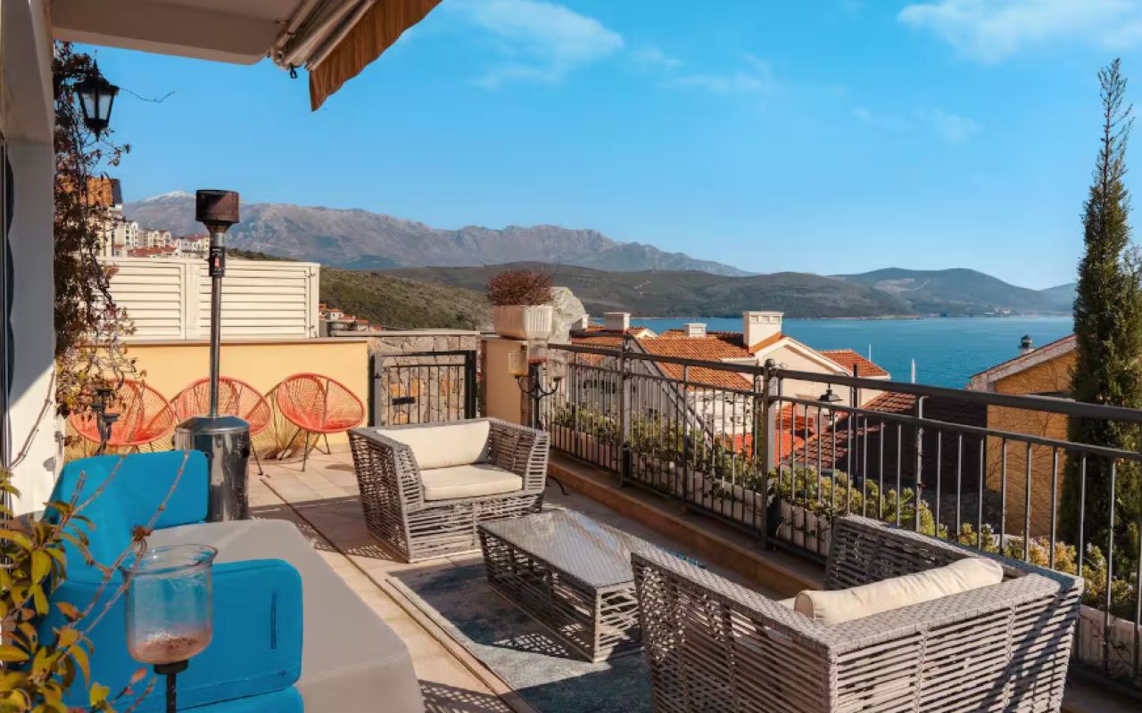 Luxury villa for sale in the Luštica Bay complex (Tivat).