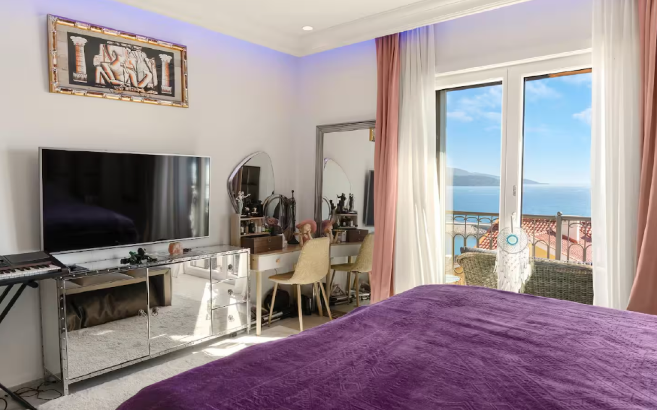 Luxury villa for sale in the Luštica Bay complex (Tivat).