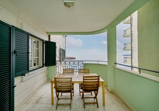 Magnificent 3 Bedroom Apartment with Sea View, 95m2, Sveti Stefan