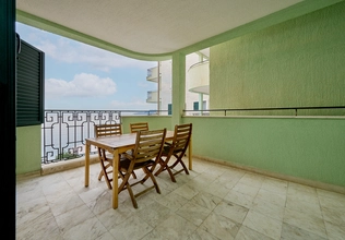 Magnificent 3 Bedroom Apartment with Sea View, 95m2, Sveti Stefan
