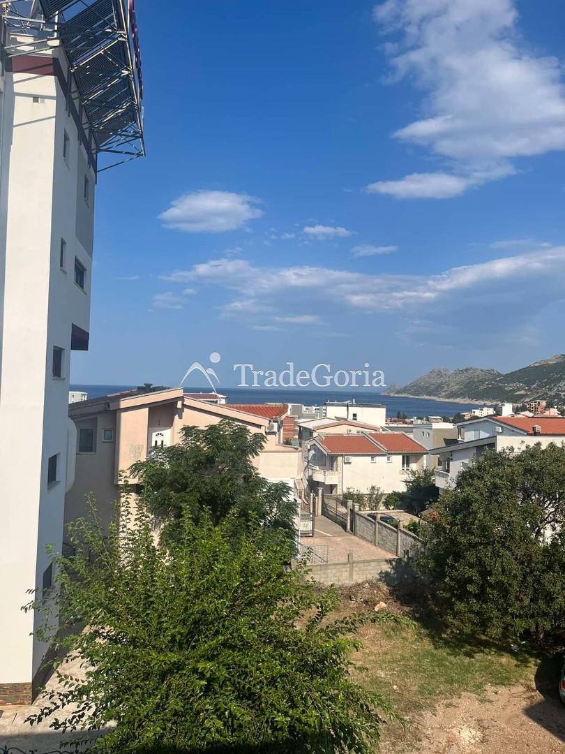 Mini hotel with 11 apartments in Dobry Vody just 5 minutes walk to the beach!