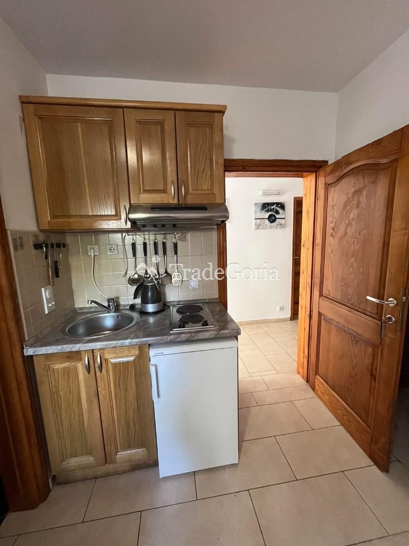 Mini hotel with 11 apartments in Dobry Vody just 5 minutes walk to the beach!