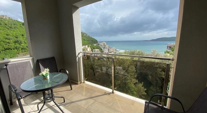 Moderan stan u novom stambenom kompleksu, 2 spavaće sobe, 65 m2, Rafailovići