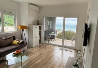 Moderan stan u novom stambenom kompleksu, 2 spavaće sobe, 65 m2, Rafailovići