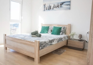 Moderan stan u novom stambenom kompleksu, 2 spavaće sobe, 65 m2, Rafailovići