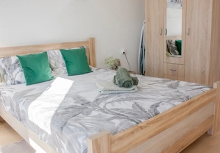 Moderan stan u novom stambenom kompleksu, 2 spavaće sobe, 65 m2, Rafailovići