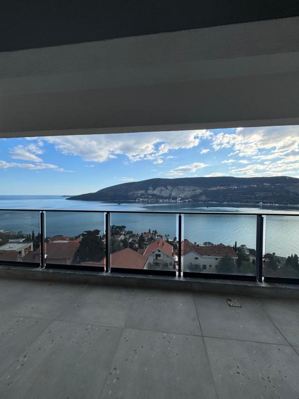 Modern apartment with panoramic sea view — Topla, Herceg Novi