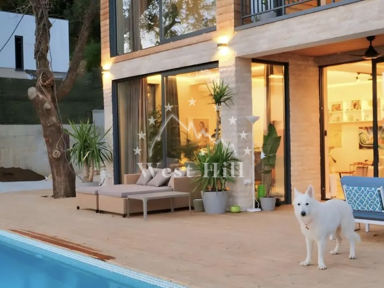 Modern townhouse with panoramic views of the sea, mountains and bay near Tivat