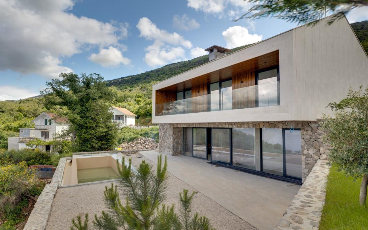 Modern villa for sale in Lustica
