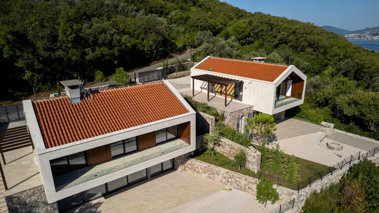 Modern villa for sale in Lustica