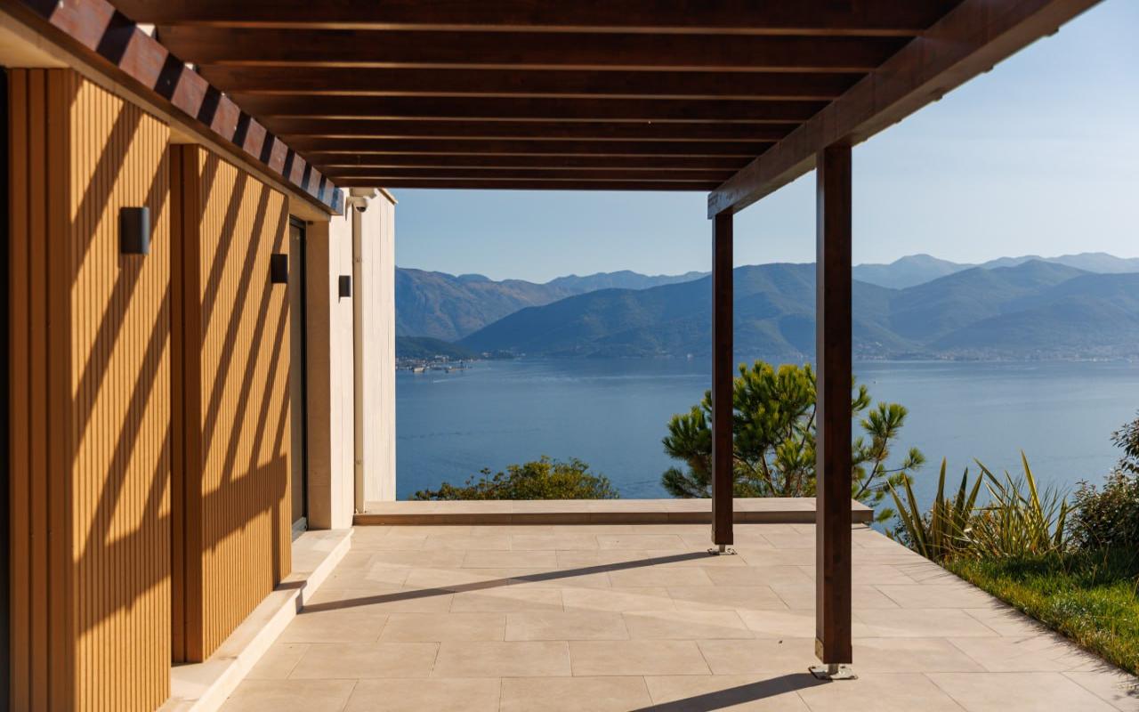 Modern villa for sale in Lustica