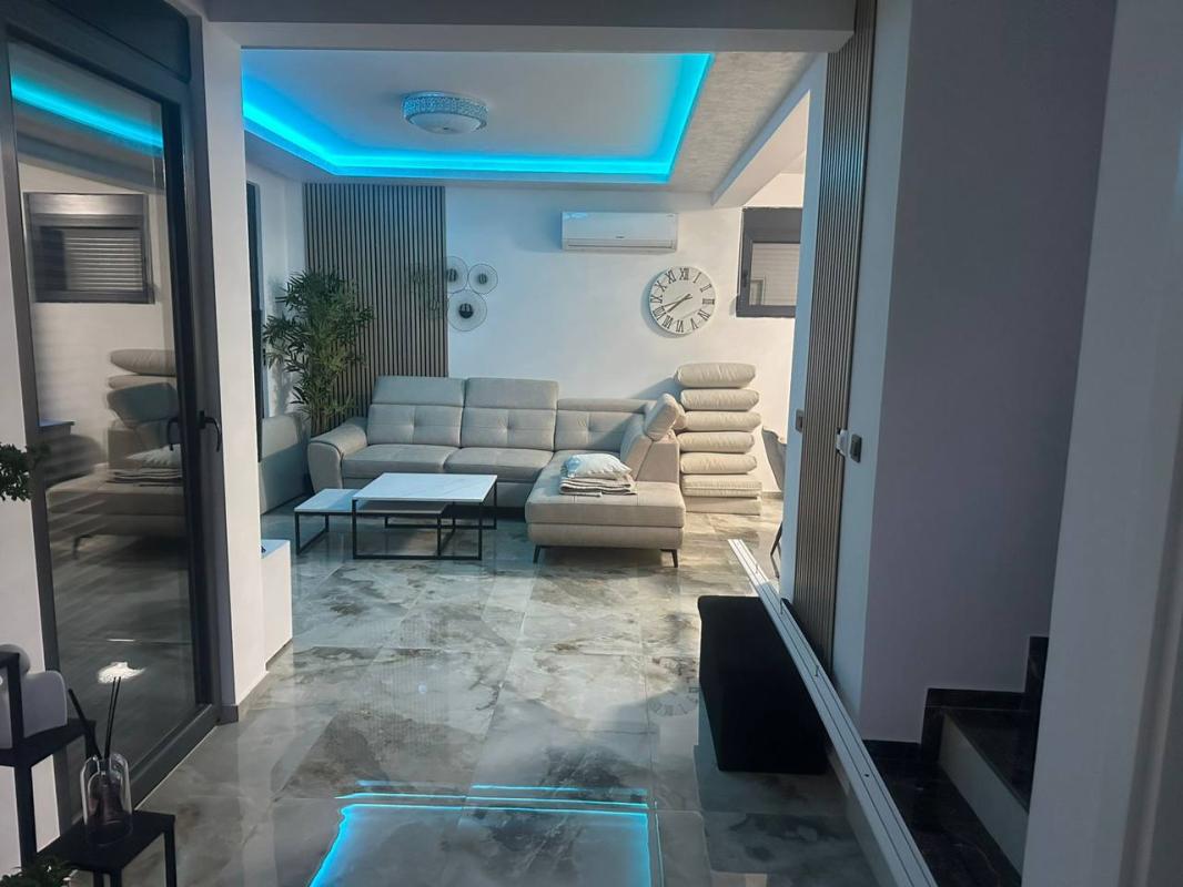 Modern villa for sale in Old Bar.