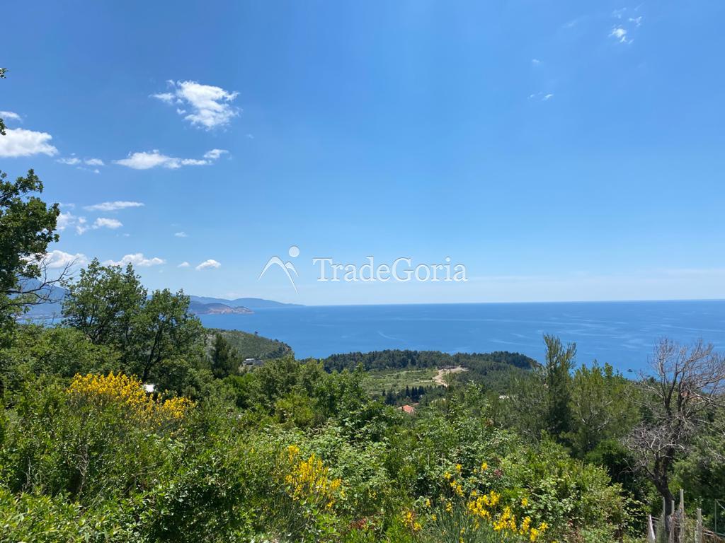 Affordable land plot in Zagradye with panoramic sea views
