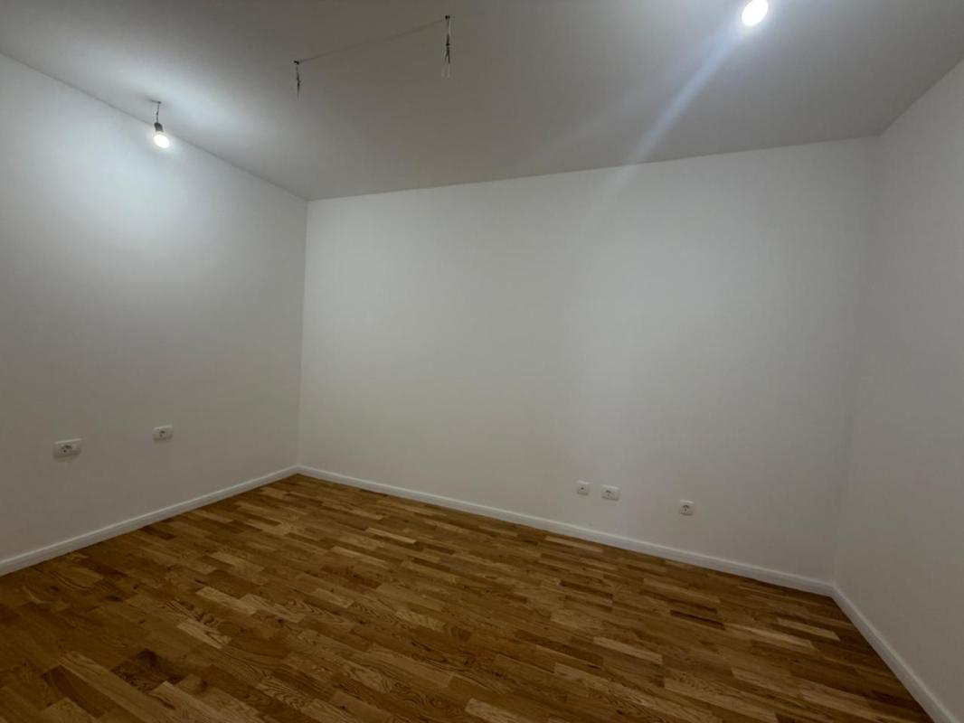 Neue 2-Zimmer-Wohnung mit 69 m² zum Verkauf in Dobrota, Kotor