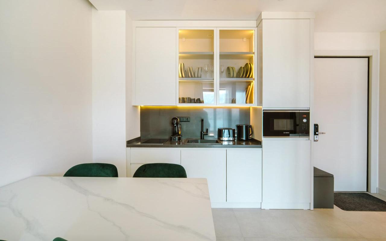 For sale new apartment 116m2 in a new luxury complex on the beach
