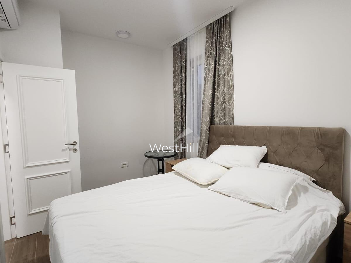 Neue Wohnung in Djenovici, 50 m vom Meer