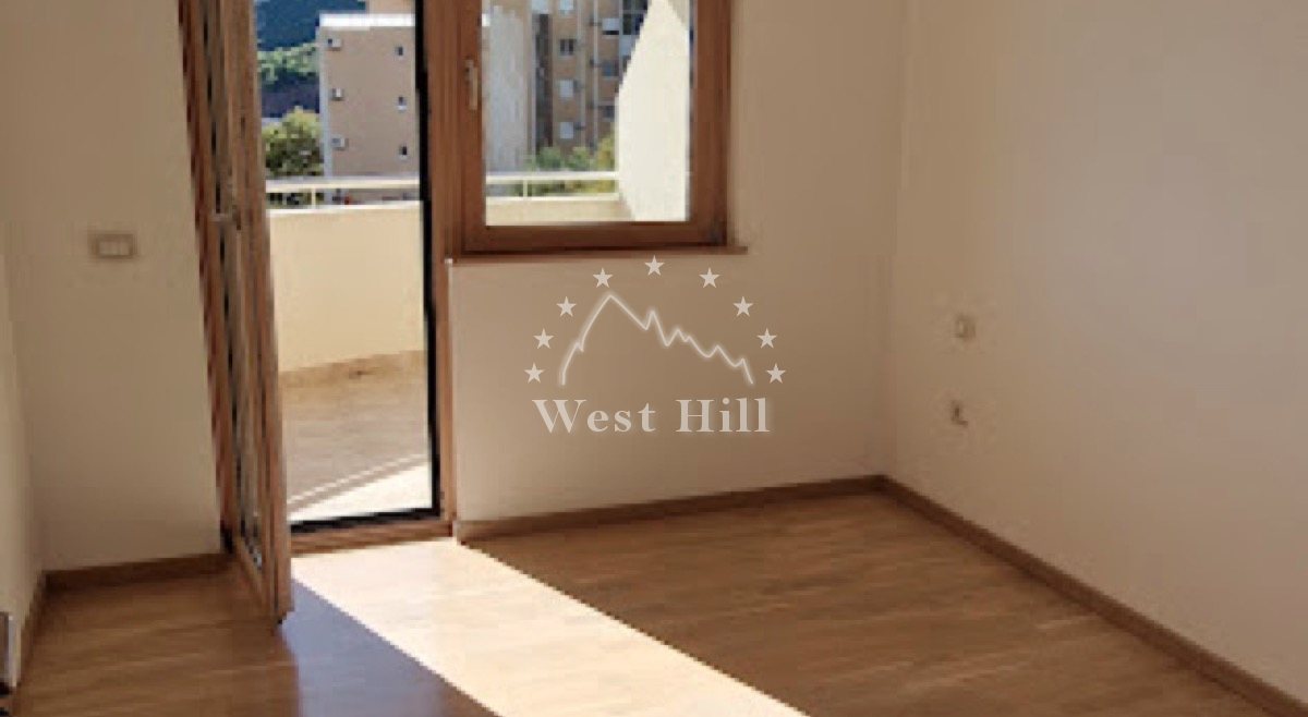 New apartments in Becici in a club house