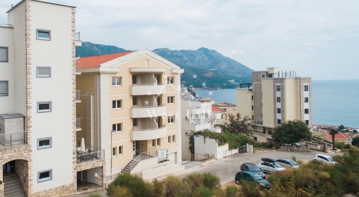 New apartments in Becici in a club house