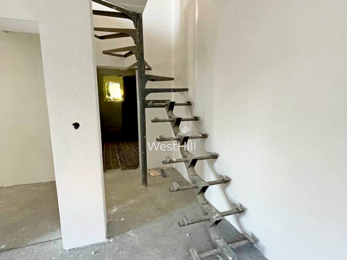 Neugebautes, legal registriertes 3-Zimmer-Haus in Susanj, Bar