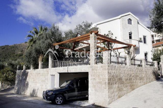 Nova vila sa pogledom na more u Petrovcu