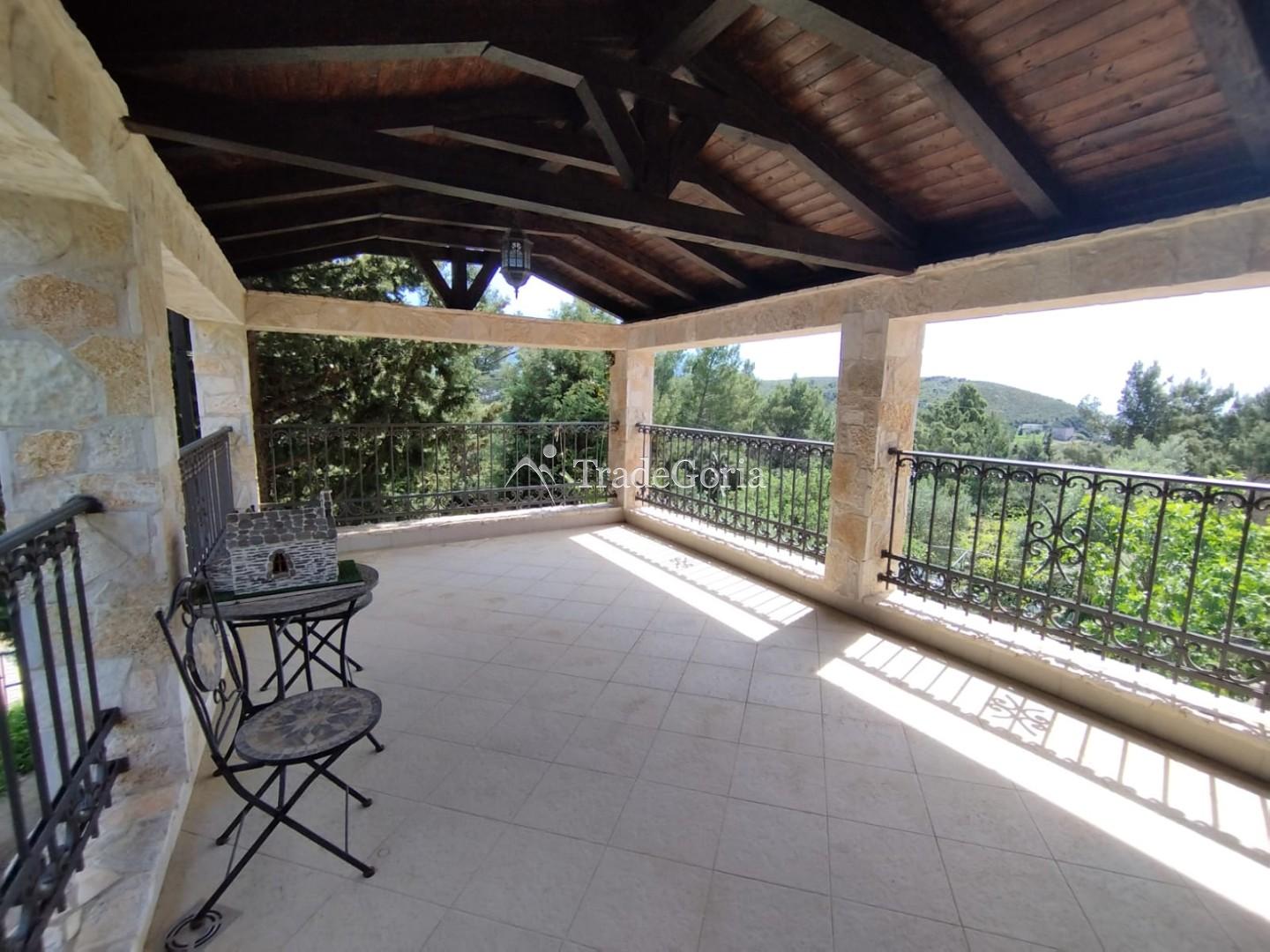 New magnificent three-story house in Sutomore