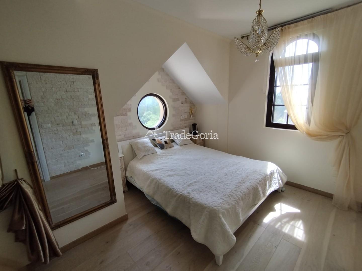 New magnificent three-story house in Sutomore