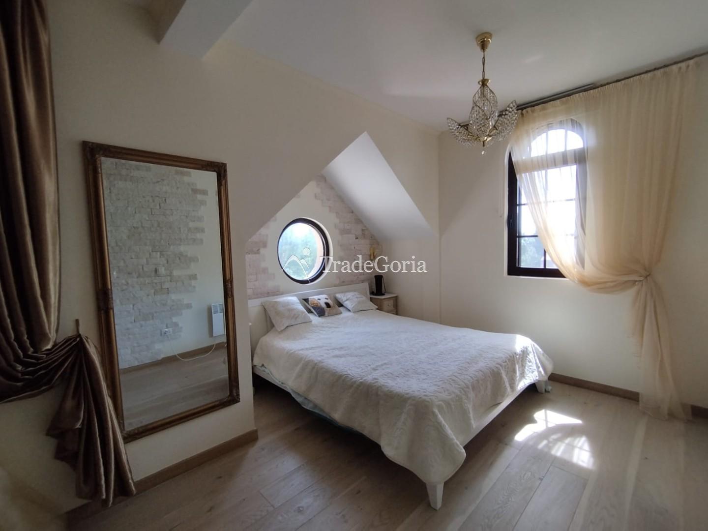 New magnificent three-story house in Sutomore