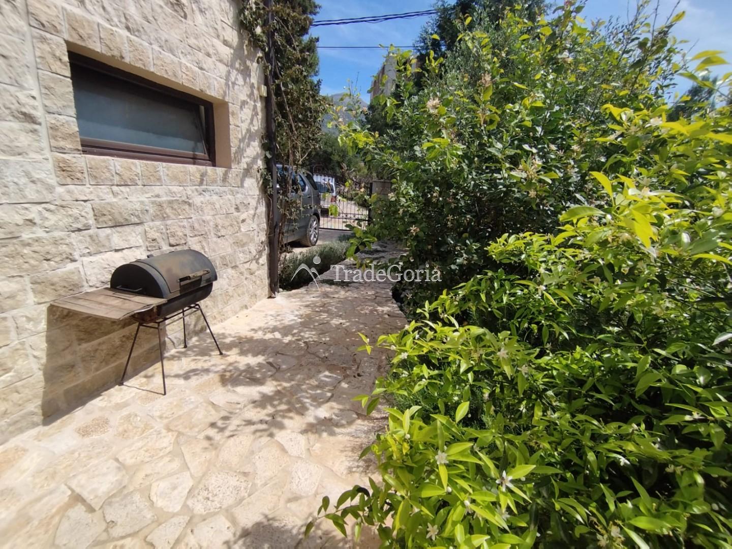 New magnificent three-story house in Sutomore