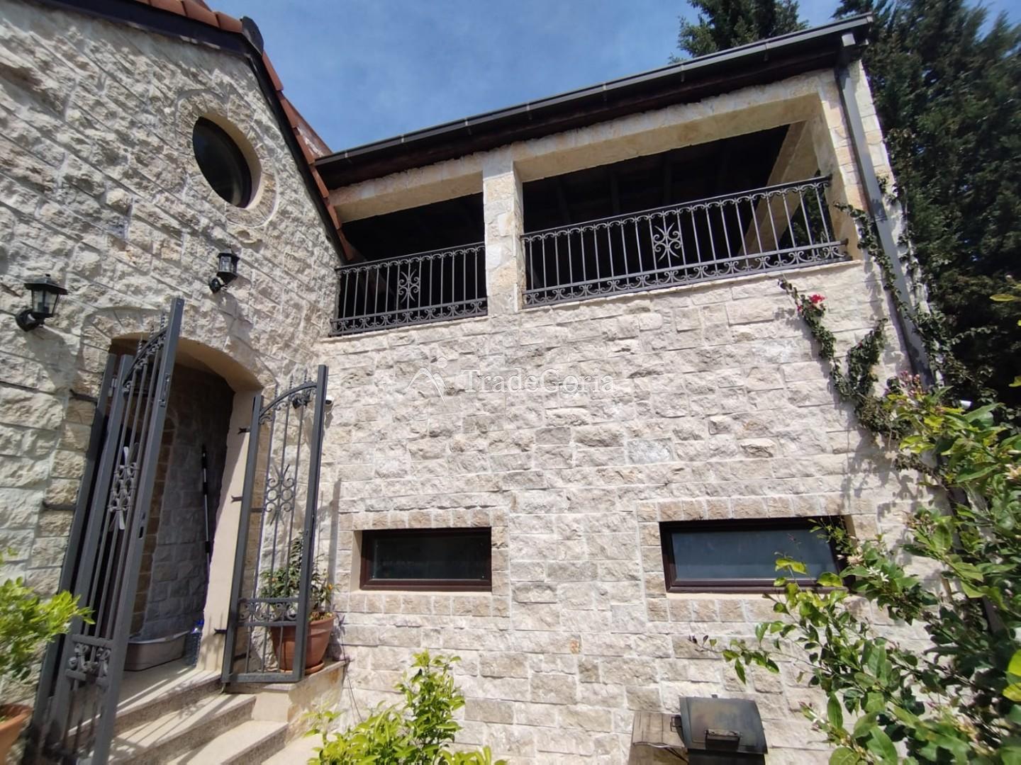 New magnificent three-story house in Sutomore