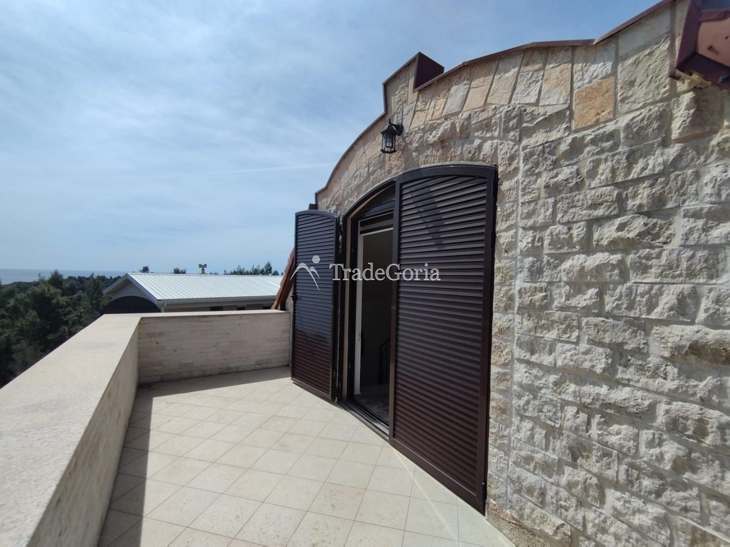 New magnificent three-story house in Sutomore