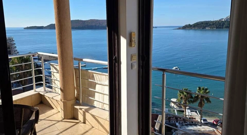 1-Zimmer-Apartment, erste Reihe zum Meer, Rafailovići