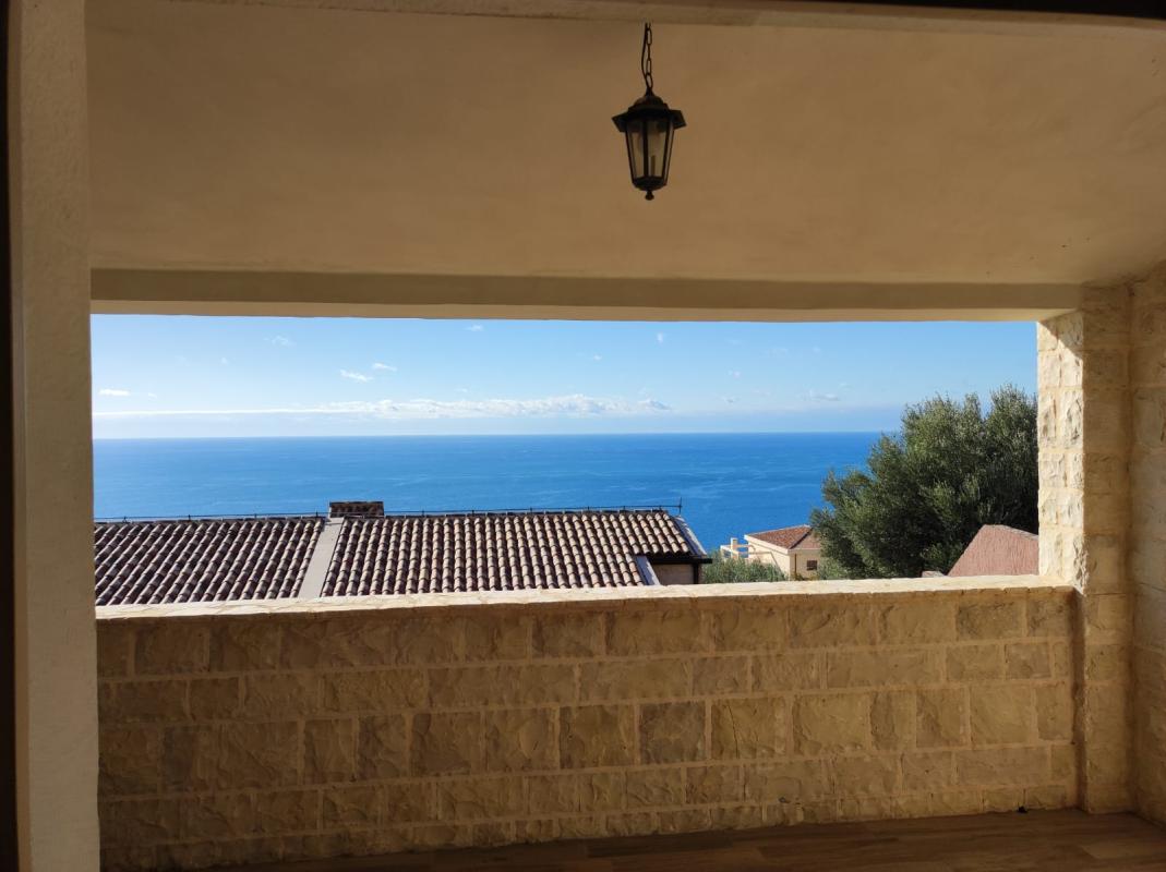 Einzimmerwohnung mit Panorama-Meerblick, Rejevici
