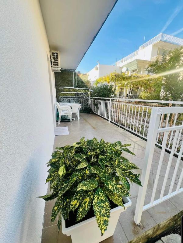 One bedroom apartment with two terraces for sale in Sutomore