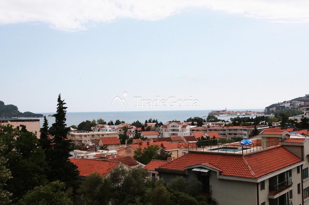 Hotel 2* in Budva - ready business by the sea!