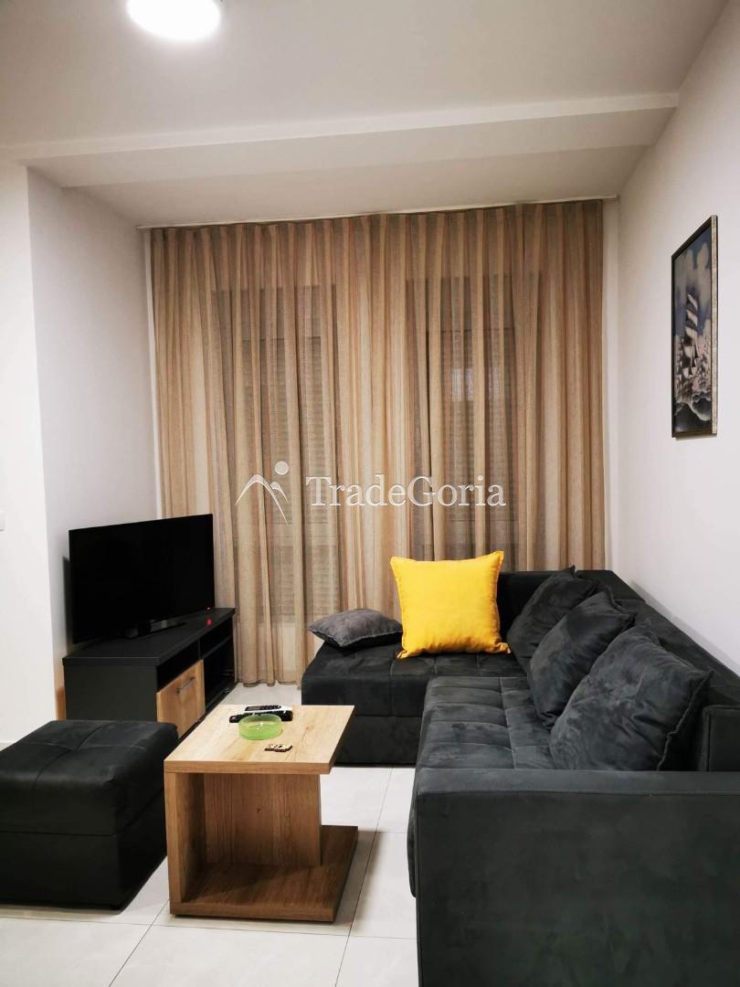 Hotel in Budva mit 15 Apartments