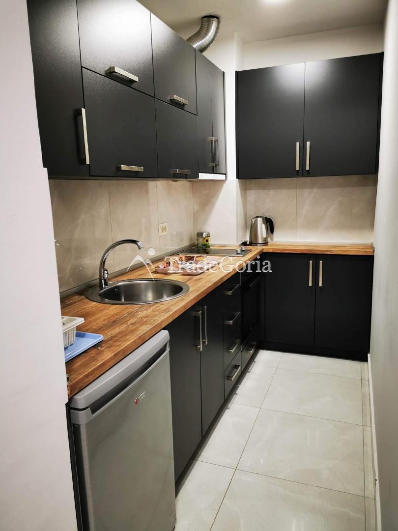 Hotel in Budva mit 15 Apartments