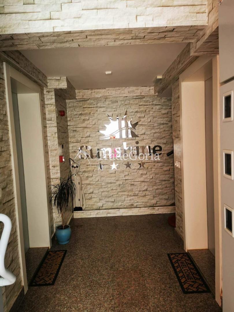 Hotel in Budva mit 15 Apartments