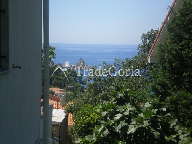 Hotel in Petrovac zur Renovierung mit wunderschönem Meerblick