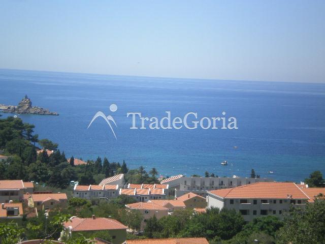 Hotel in Petrovac zur Renovierung mit wunderschönem Meerblick