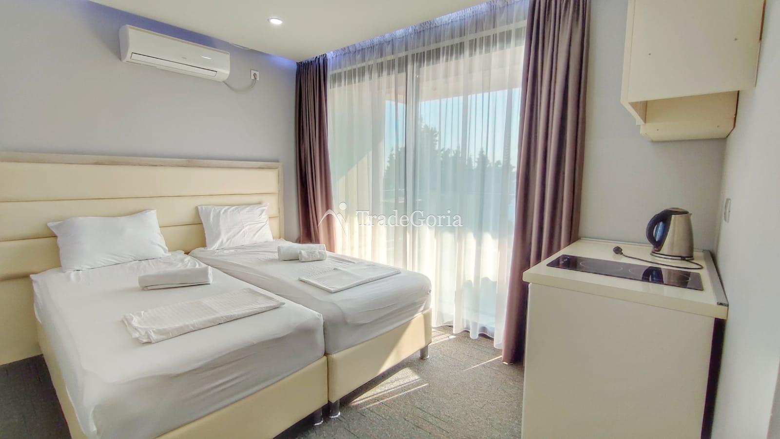 Hotel in Sutomore, 800m2, 80 meters from the sandy beach