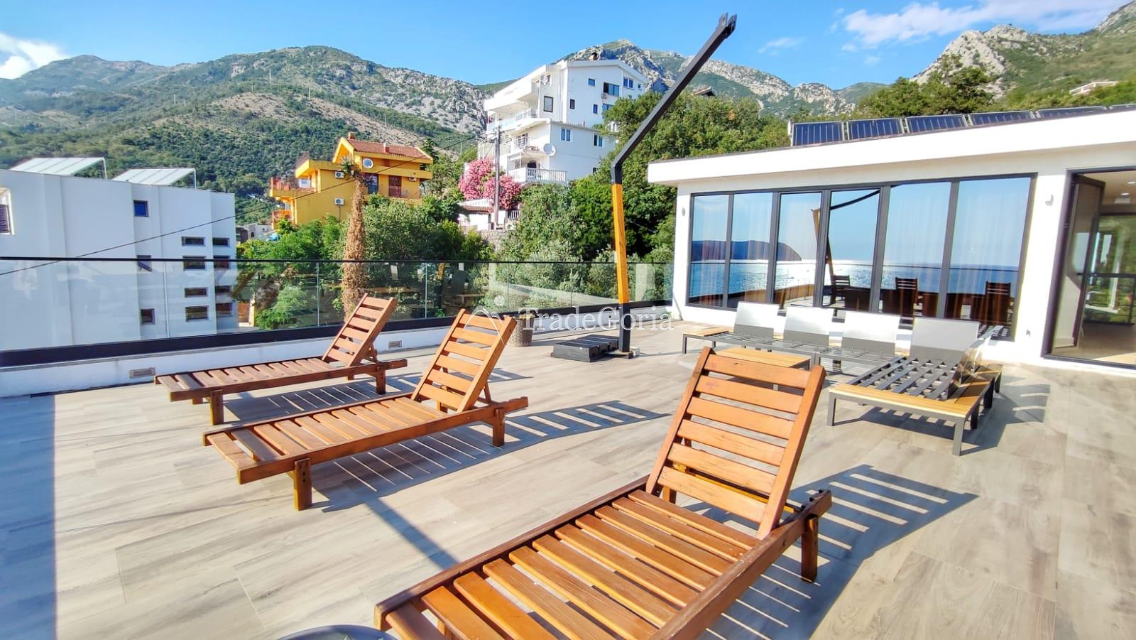 Hotel in Sutomore, 800m2, 80 meters from the sandy beach