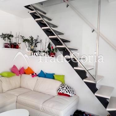 Hotel in Sutomore with 12 apartments, pool, 200 meters to the sea