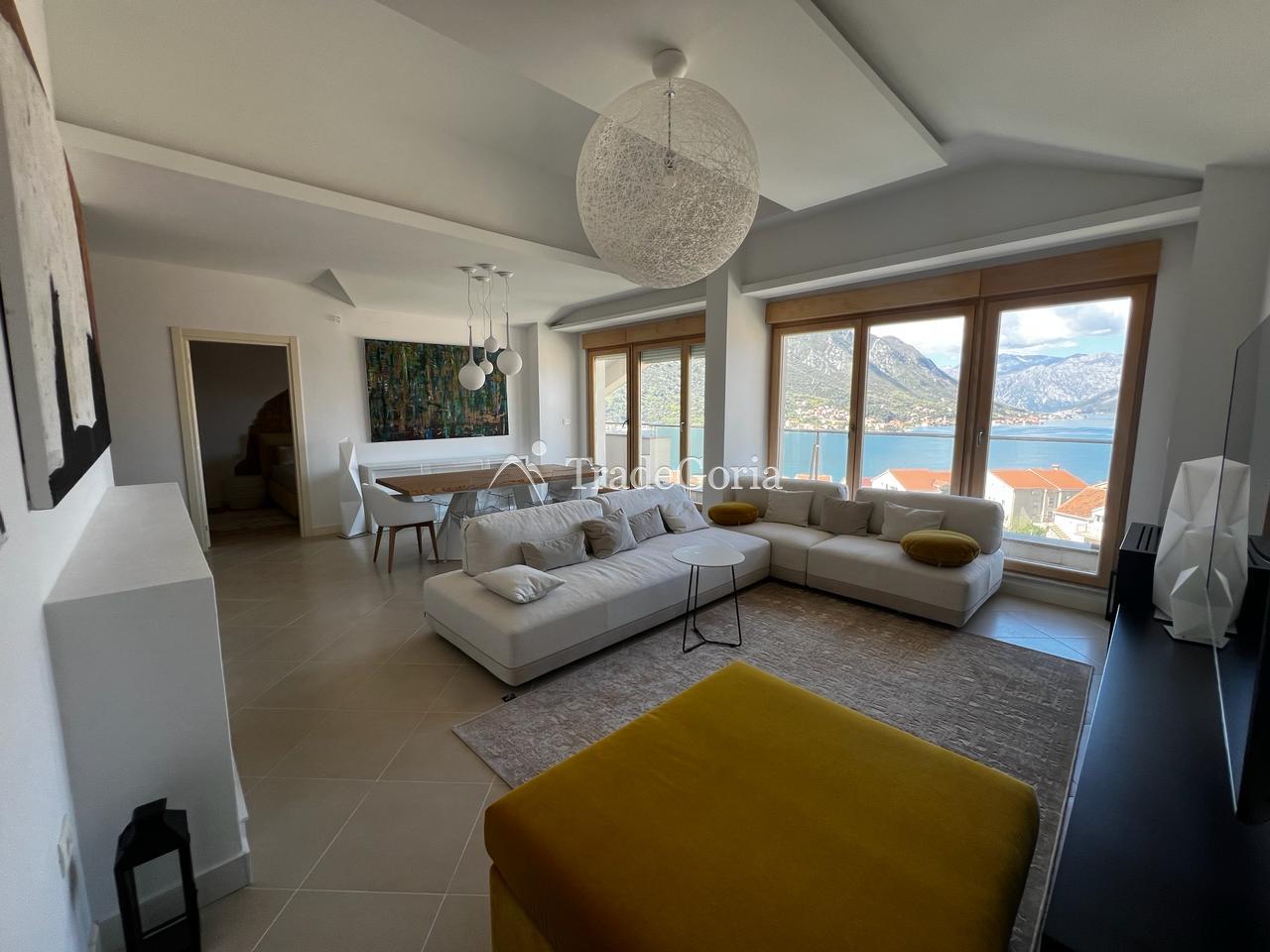 Penthouse, 2 bedrooms, Dobrota